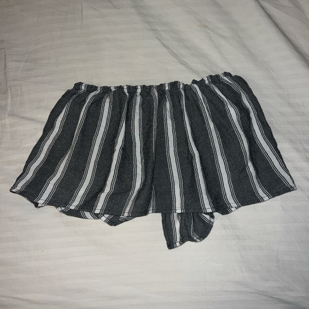 hollister off the shoulder crop top